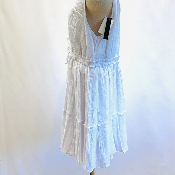 NWT Speechless Juniors Sleeveless V-Neck Fully Lined White Dress Size Medium - Picture 12 of 15